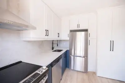 Renovated 2 Bed, 1 Bath Apartment in Rockway – 2 Parking Spots!
