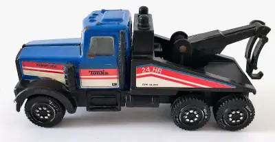 LIRE JUSQU'À LA FIN DU TEXTE. Vintage Collection. Remorqueuse en fer TONKA Dimensions: 7.5 po de lon...