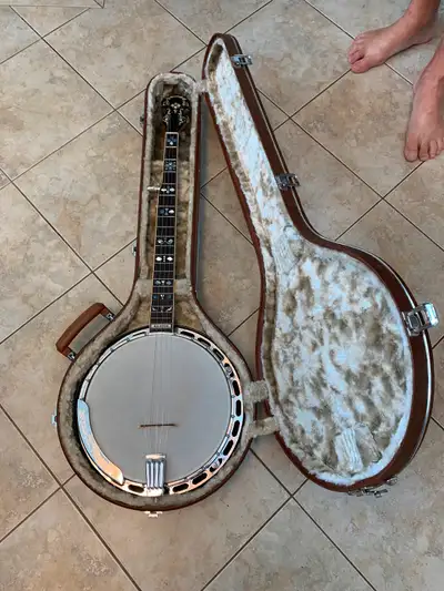 Vintage Conrad Banjo, View more