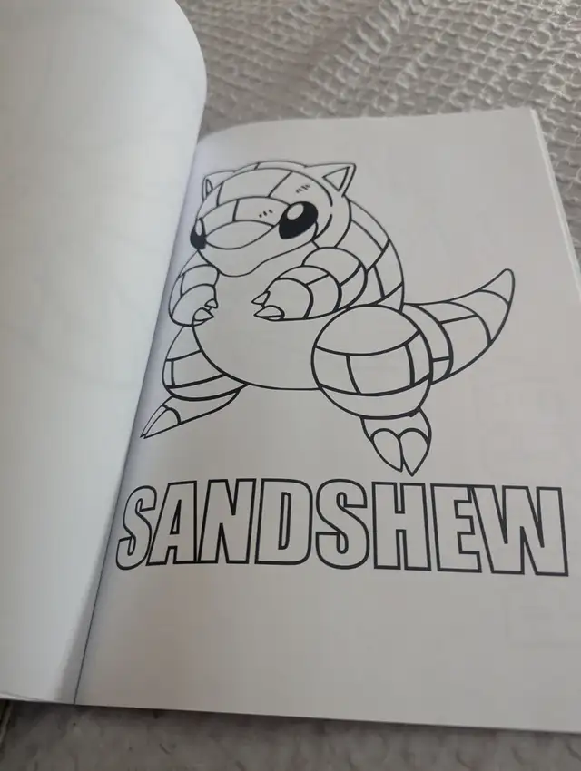 Pokemon activity books and games in Toys & Games in Laval / North Shore - Image 5