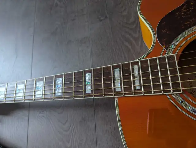 Gorgeous Takamine Jumbo acoustic electric guitar *Mint in Guitars in Calgary - Image 5