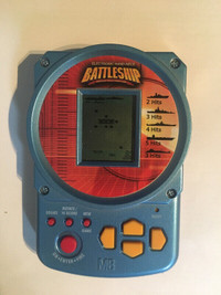 Battleship Electronic Milton Bradley 2002 Handheld Video Games