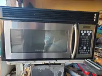 Frigidaire stainless steel over the range microwave works good
