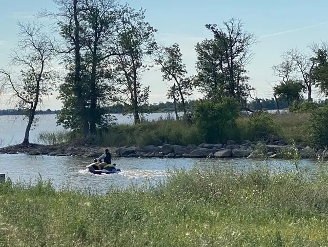 Waterfront Lots for Sale in Land for Sale in City of Toronto - Image 8