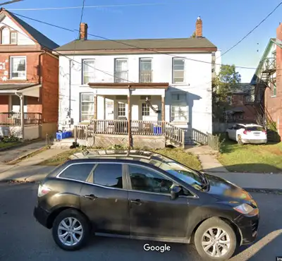 Student Rental 359 Johnson | 2 Min walk to Campus & Downtown