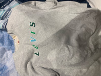 Levi’s crewneck