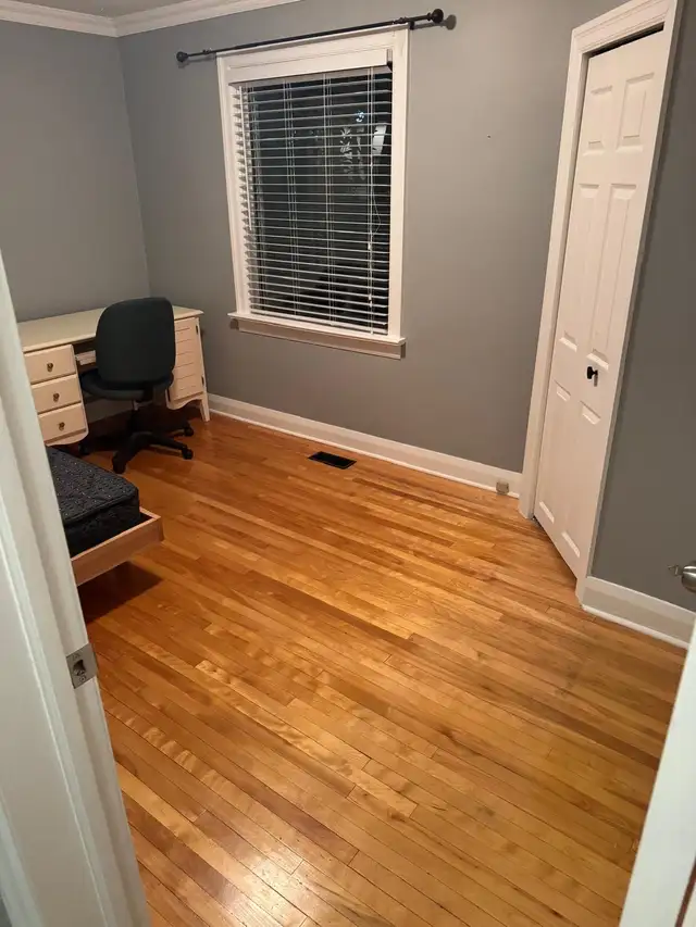 4-Bedroom Sublease in 4-Bedroom House in Short Term Rentals in Kitchener / Waterloo - Image 9