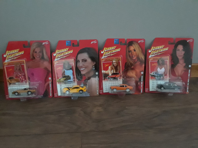 Complete set Johnny Lightning Monthly Girls in Toys & Games in Timmins - Image 2