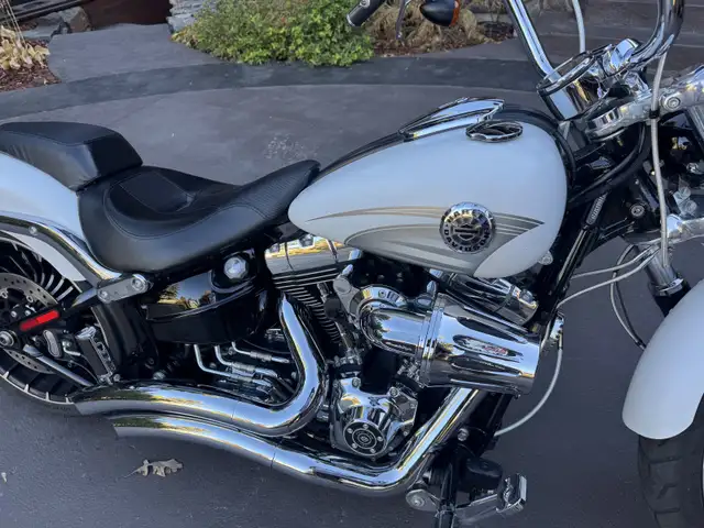 2017 HD Breakout - show stopper!! in Street, Cruisers & Choppers in Calgary - Image 4