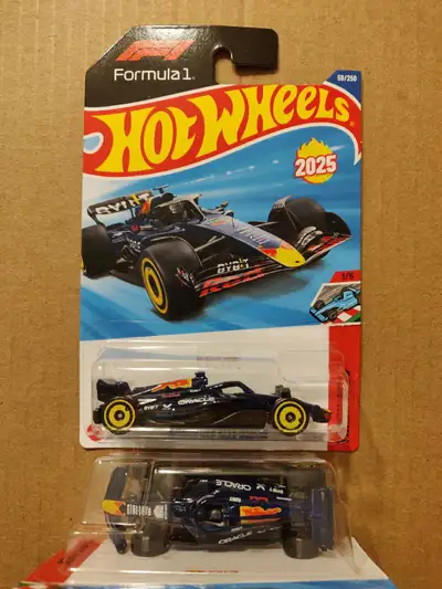 Hot Wheels Formula 1 Oracle Red Bull Racing 1:64 diecast car F1, View more