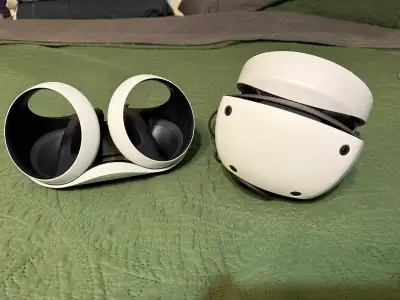 PSVR2 and stand. , View more