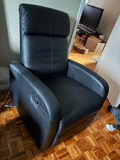 Fauteuil 120$ NEGOCIABLE, View more