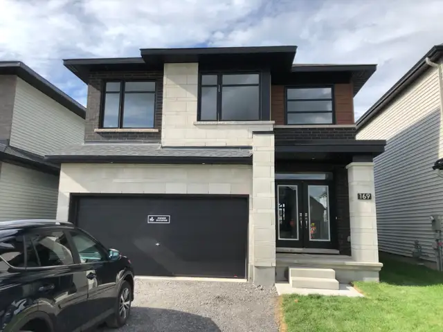 4 Bedroom 3.5 Bathroom   Loft Detached Modern House for Rent