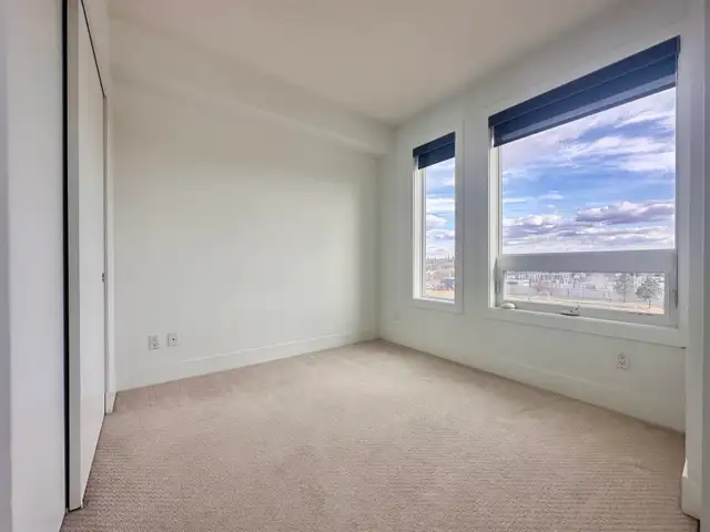 Riverview Penthouse  2 Bed 2 Bath Plus Den  in Long Term Rentals in Saskatoon - Image 7