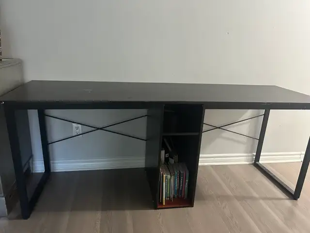 78 inches desk in Desks in Ottawa - Image 2