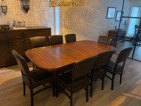 Custom Handcrafted Mahogany Dinning Room Table