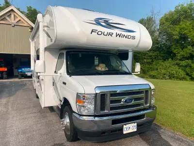 Beautiful 2023 Four Winds 24F Class C motorhome with only 17,000 kilometers! This is a very desirabl...
