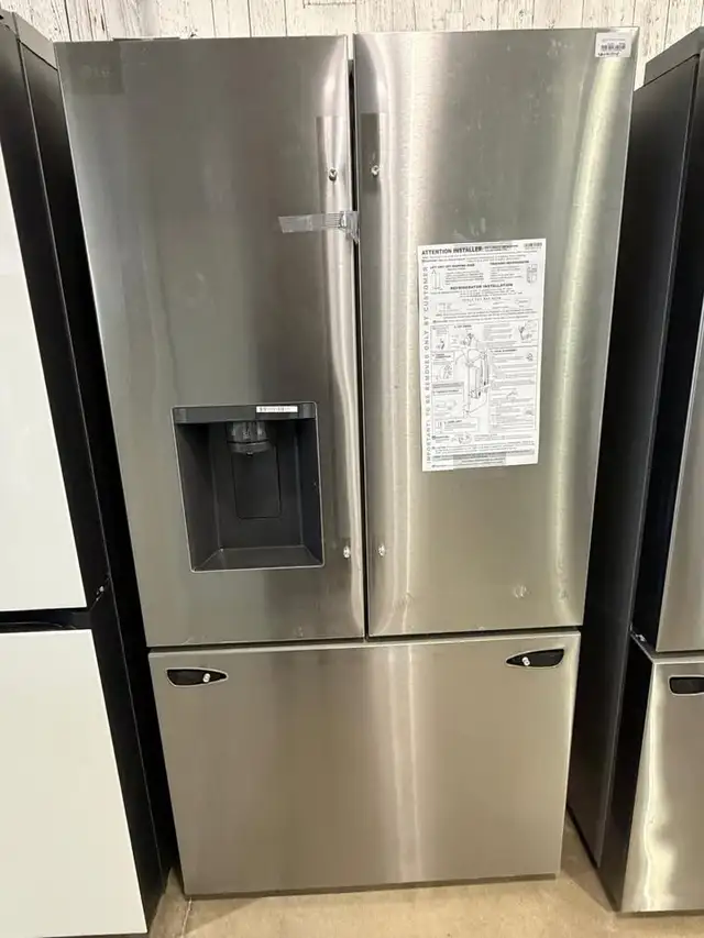 Econoplus Halifax Big Sale Open Box LG 36 Inch Fridge in Refrigerators in City of Halifax - Image 2