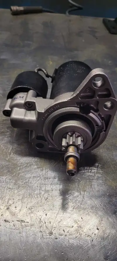 I'm selling a starter for a VW from 1991-01 2L. In rebuilt condition. Im asking $100 oem # 0 0011070...