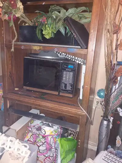 This microwave is working just great to heat things up. I ended up buying a smaller one. If interest...