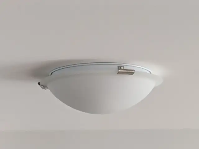 Ceiling light in Indoor Lighting & Fans in Mississauga / Peel Region - Image 2