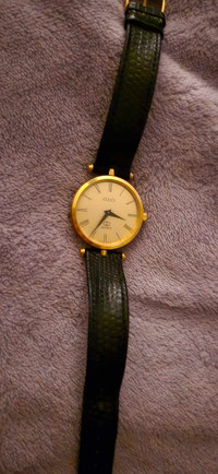 Vintage GUCCI unisex 18 Karat Gold  watch