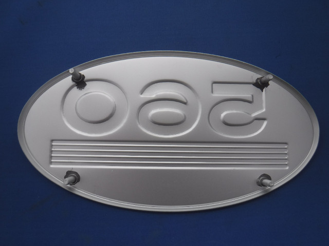 IH 560 Gas Farm Tractor Side Oval Emblem Part 369127R1 Aluminum in Other in Belleville - Image 2