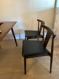 Set of dining chairs (Design republic)