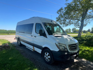 2014 Mercedes-Benz Sprinter Van High roof ext body