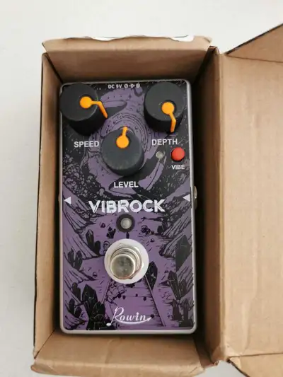 Rowin Vibrock Guitar Pedal, View more