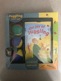 New in Box “Juggling Gift Set”-3 Balls & 112 Page Book