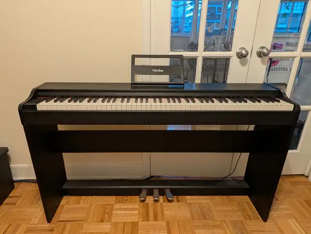 88-Key Weighted Digital Piano with Stand, 3 Pedals, Cover and US in Pianos & Keyboards in City of Toronto - Image 2