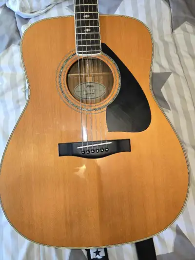 ACOUSTIC GUITAR  - YAMAHA FG-450  S , View more