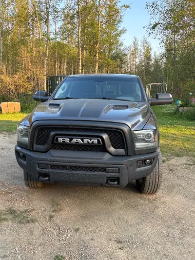 This 2020 Dodge ram 1500 four-wheel-drive is spectacular condition. The odometer shows 344,858 km th...