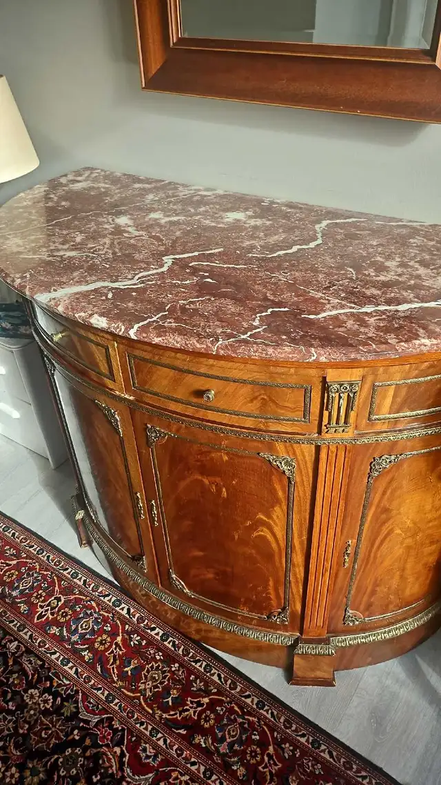 Antique French Style Half Moon Buffet in Hutches & Display Cabinets in Markham / York Region - Image 4