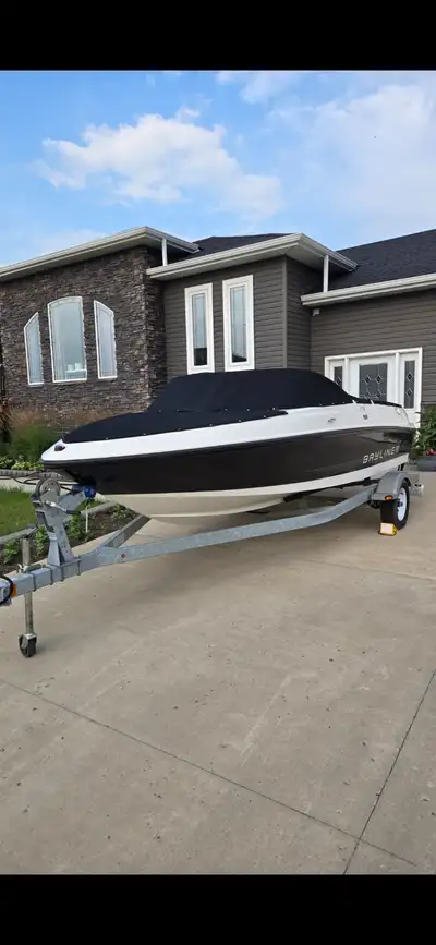 2014 Bayliner 175. 3.0 L 135 hp Inboard motor MerCruiser 3.0L V6 engine 135 Hp 2nd Owner Excellent c...