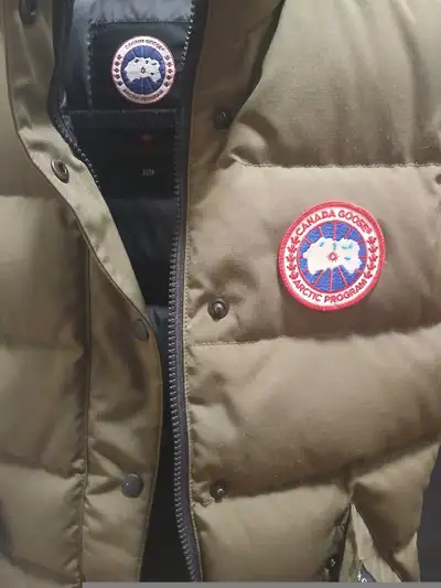 Canada Goose Vest Athentic, View more