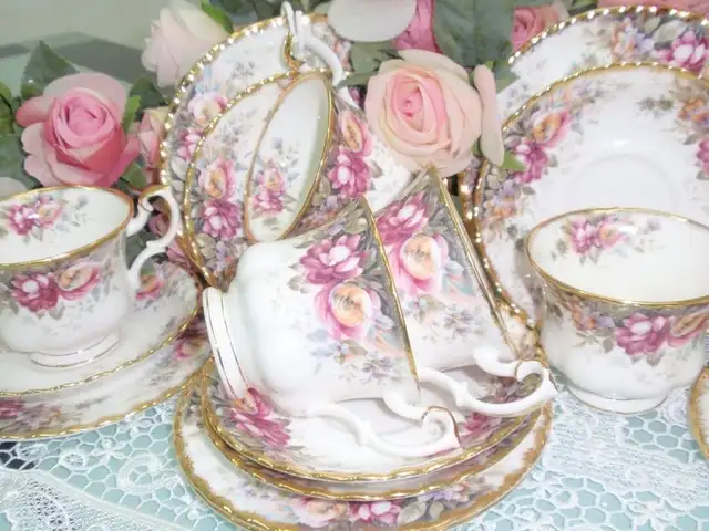 November 23 (10-4) MAA Vintage Collectible Sale Viscount Gort in Events in Winnipeg - Image 5