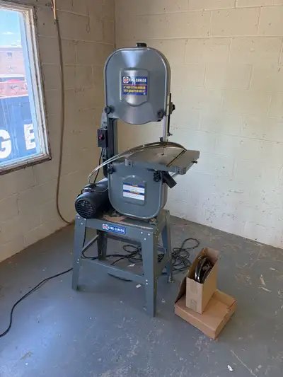 14” Wood Bandsaw King Canada Like New, View more