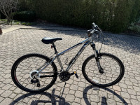 Opus Sonar 2.0 trail bike, barely used.  Size Small