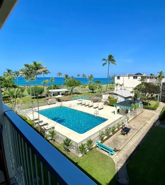 1 BED/1 BATH OCEAN FRONT CONDO on OAHU w/ AMAZING SUNSETS in Hawaii in Canada - Image 10