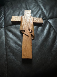 Beautiful hand carved cross / crucifix 