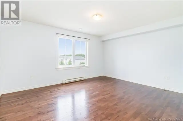 2 Bed apartment/condo with balcony, den and underground parking in Long Term Rentals in Fredericton - Image 8