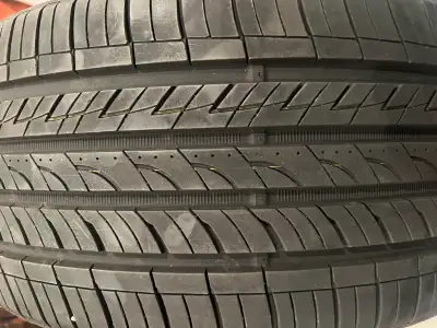 Selling 1 Nexen N Fera P245 35 ZR 20 tire Excellent condition . 1 season used . . Lots of tread