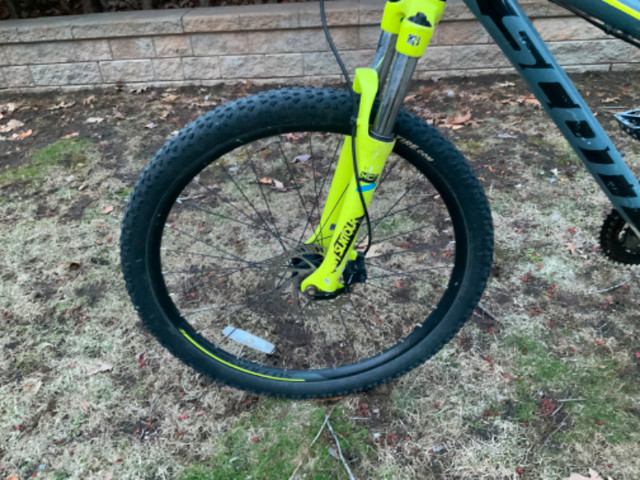 Vélo Scott Scale JR 26 po dans De Montagne  à Laval/Rive Nord - Image 3