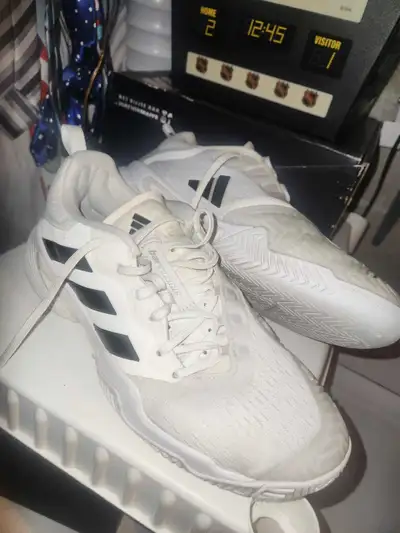 Adidas Men's Barricade tennis shoes size 11, View more