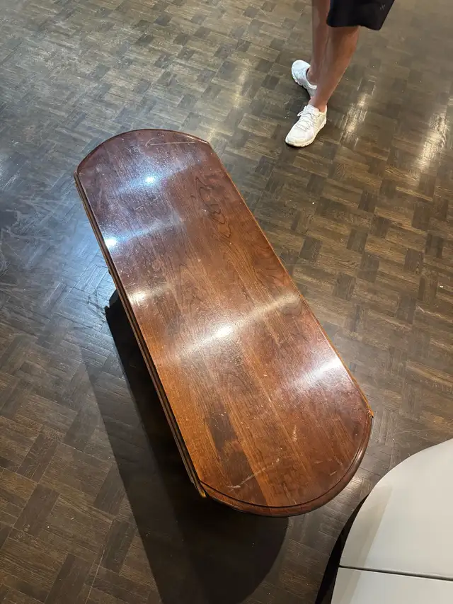 Wooden Coffee Table in Coffee Tables in City of Toronto - Image 4