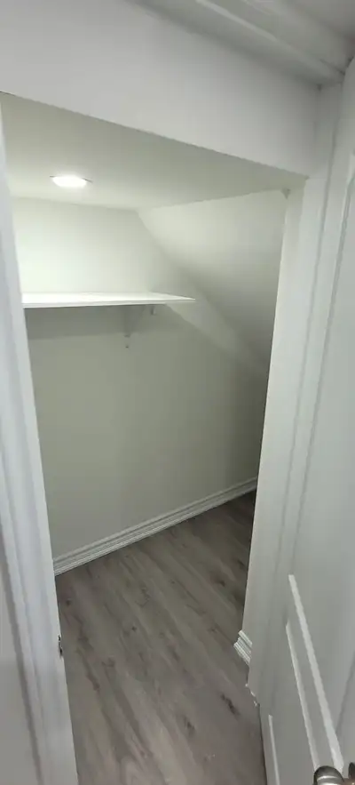 2 bed 1 bath Legal Basement for rent in Cambridge, N1S - Available immediately! Looking for individu...