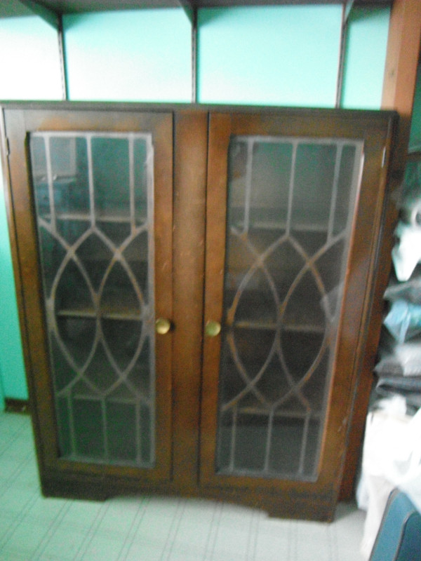 Vintage Dining Room China Cabinet in Hutches & Display Cabinets in Markham / York Region
