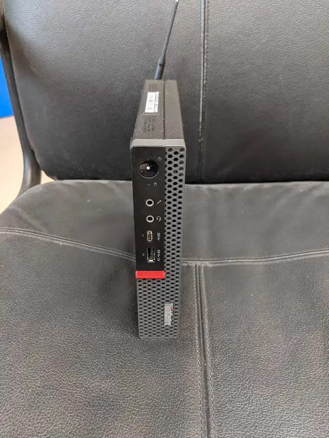Lenovo ThinkCentre M720q  Desktop Computer - i7 in Desktop Computers in City of Toronto - Image 2